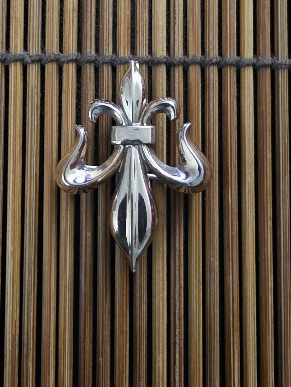 10k Fleur De Lis Yellow Gold Brooch, Pendant (Antique)